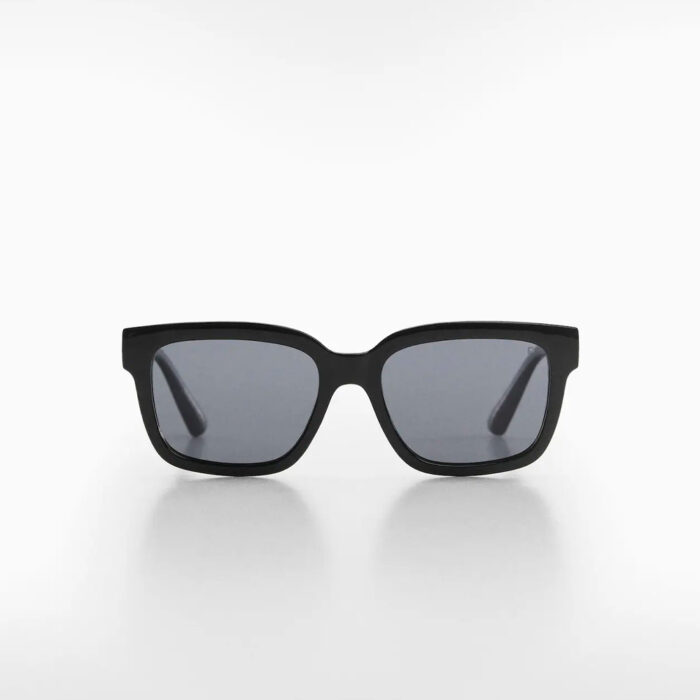 Polarised sunglasses